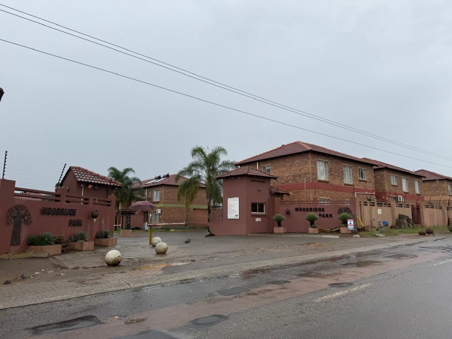 2 Bedroom Property for Sale in Waterval East North West